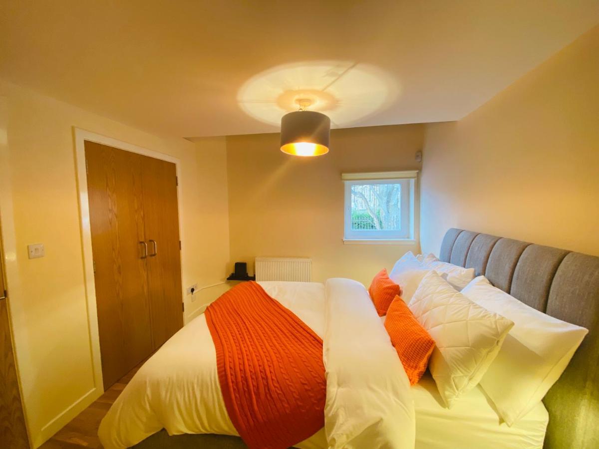 2 Bed 2 Bath With Private Parking Apartment Edinburgh Ngoại thất bức ảnh