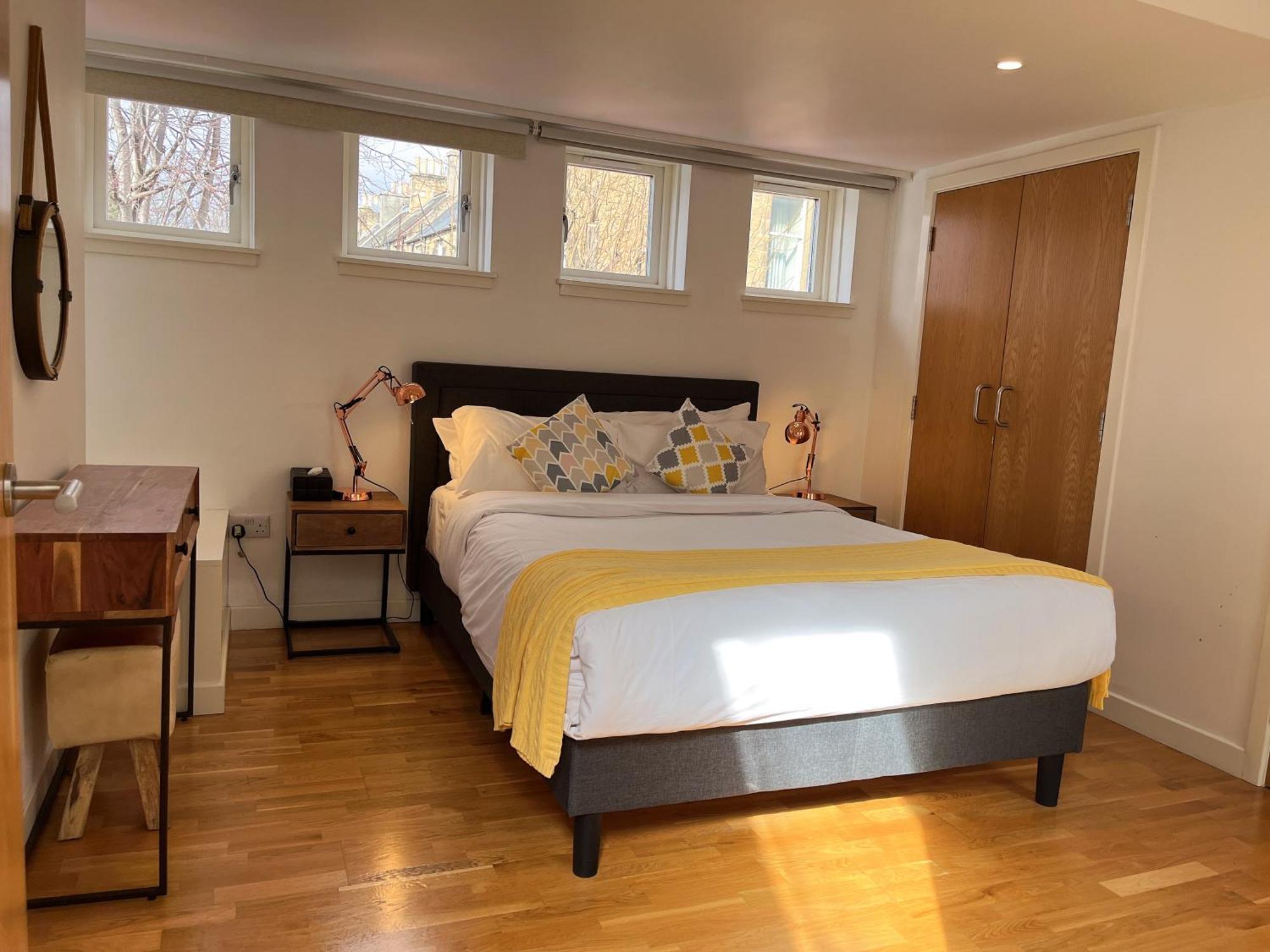 2 Bed 2 Bath With Private Parking Apartment Edinburgh Ngoại thất bức ảnh