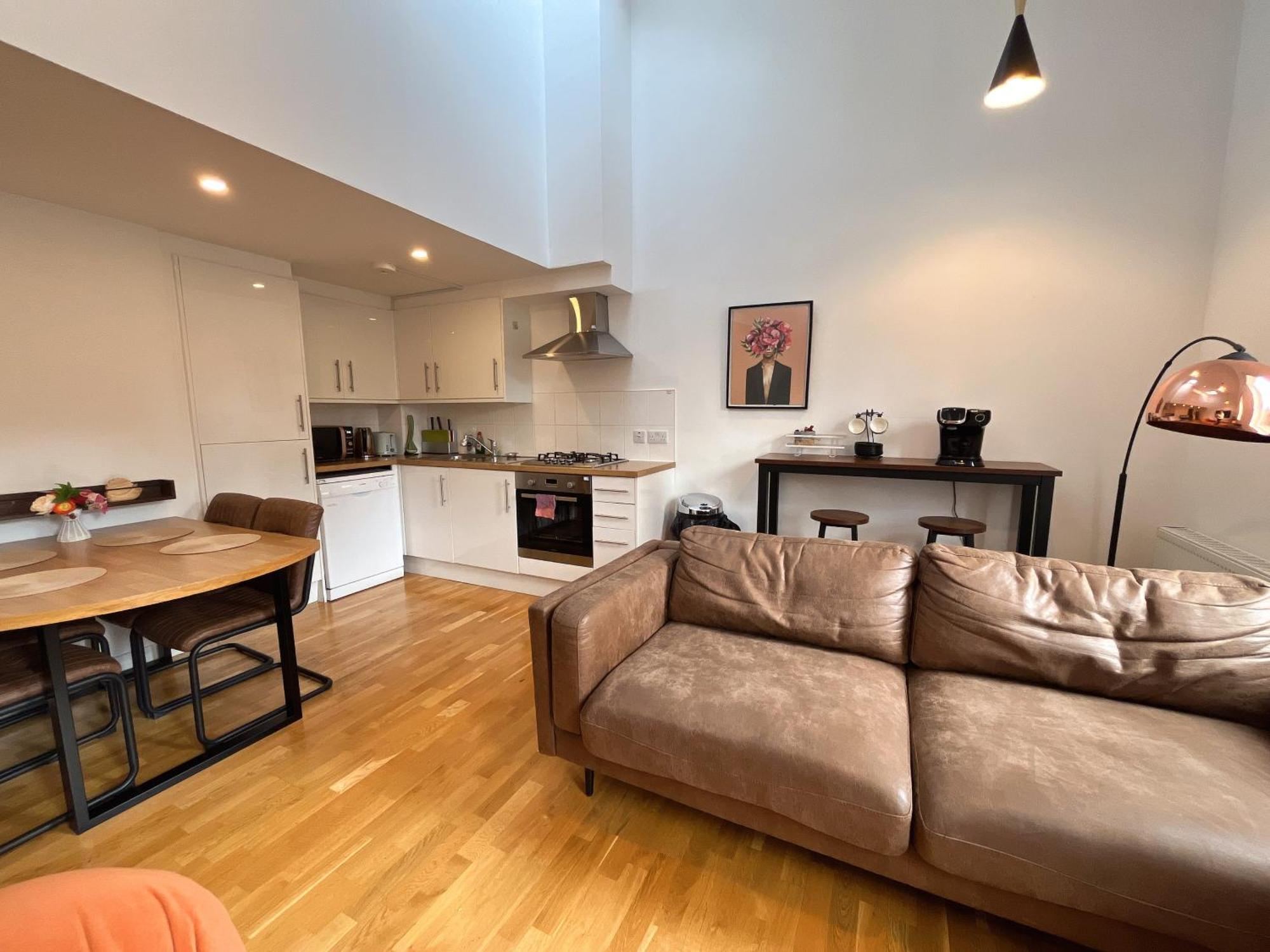 2 Bed 2 Bath With Private Parking Apartment Edinburgh Ngoại thất bức ảnh